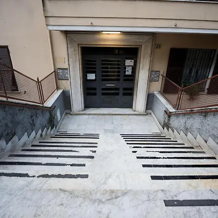 Hotel Stanza Doppia Con Bagno E Cucina In Comune Genoa